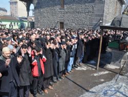 Şükran anne dualarla uğurlandı